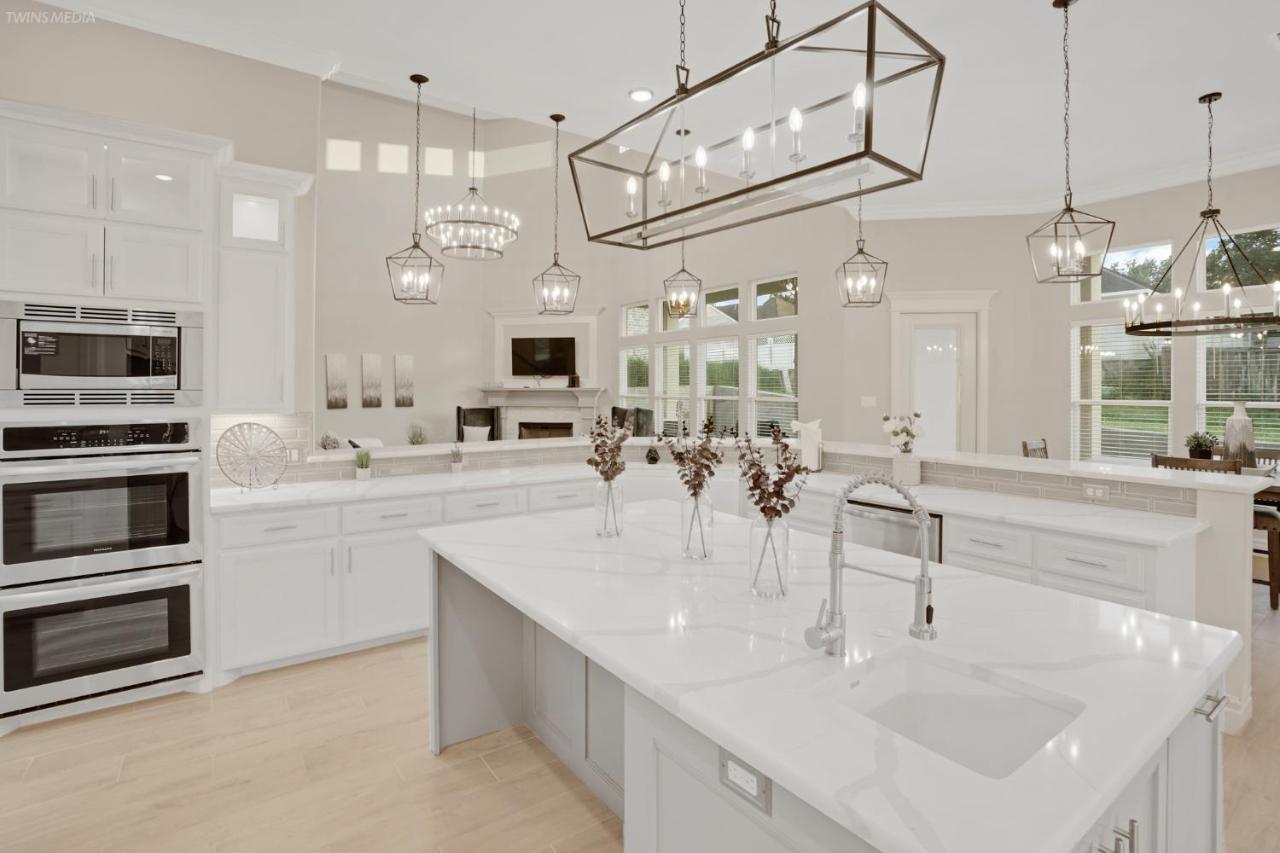 Newly Built Stylish Retreat With Designer Kitchen - Near Park & Beach 코퍼스크리스티 외부 사진